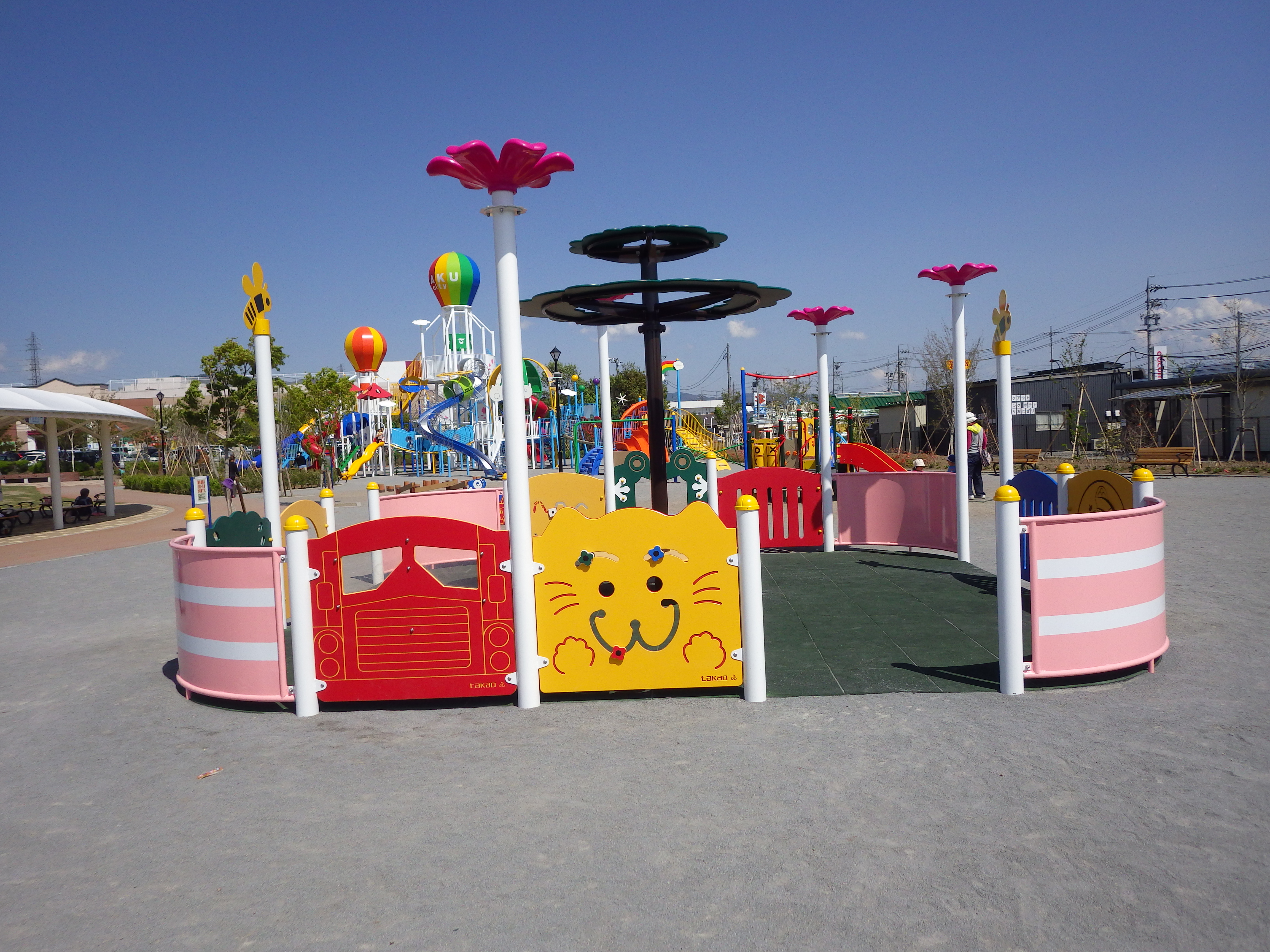 信州,上田,東御,サポートベンチ,観客席,ジャングルジム,ブランコ,鉄棒,遊具,公園施設製品,ワールドドリーム ドットコム