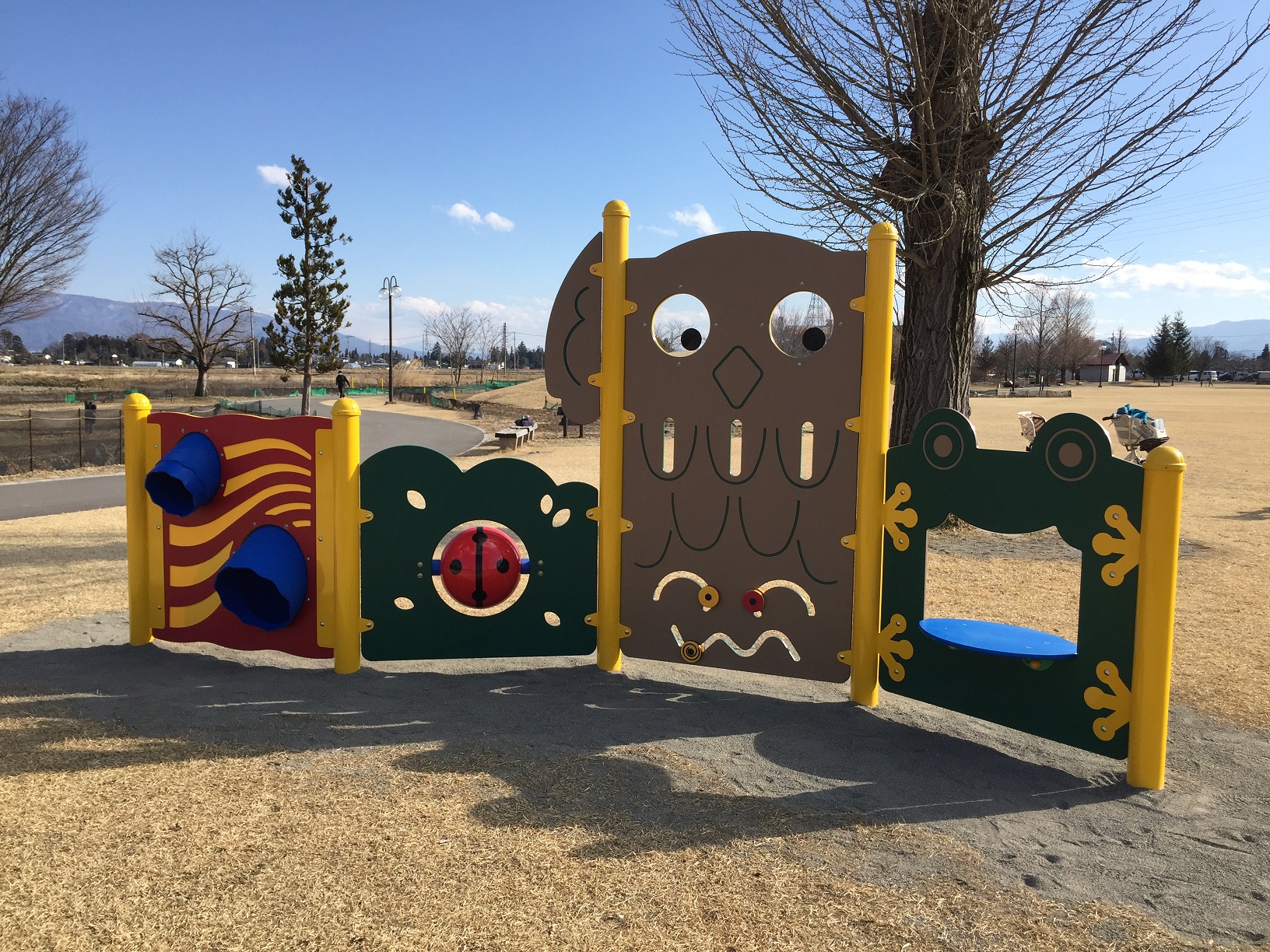 信州,上田,東御,サポートベンチ,観客席,ジャングルジム,ブランコ,鉄棒,遊具,公園施設製品,ワールドドリーム ドットコム