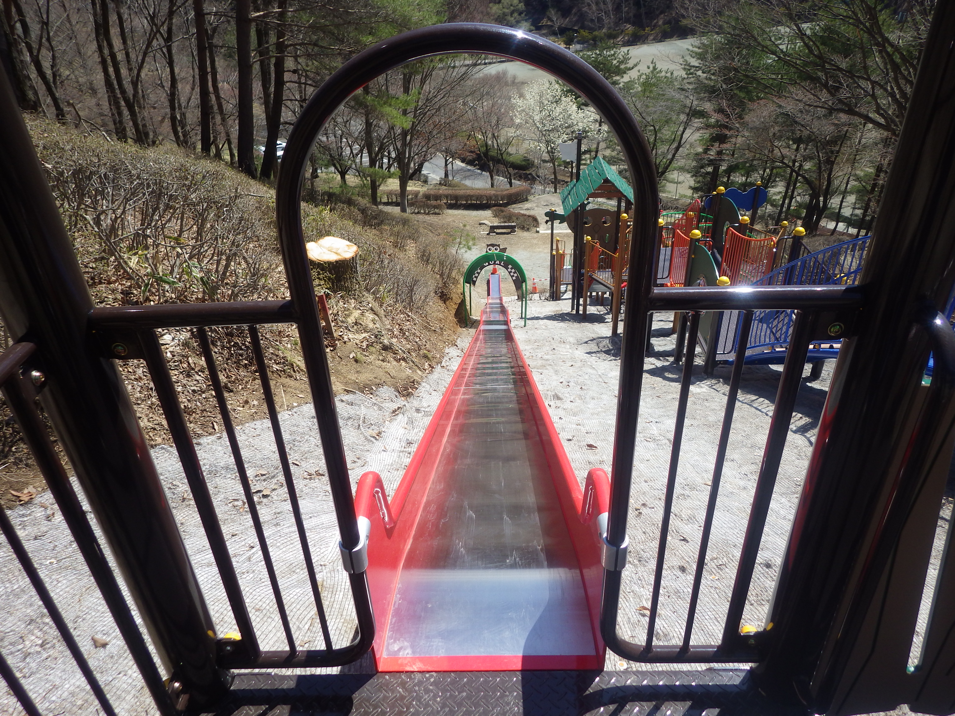 信州,上田,東御,サポートベンチ,観客席,ジャングルジム,ブランコ,鉄棒,遊具,公園施設製品,ワールドドリーム ドットコム