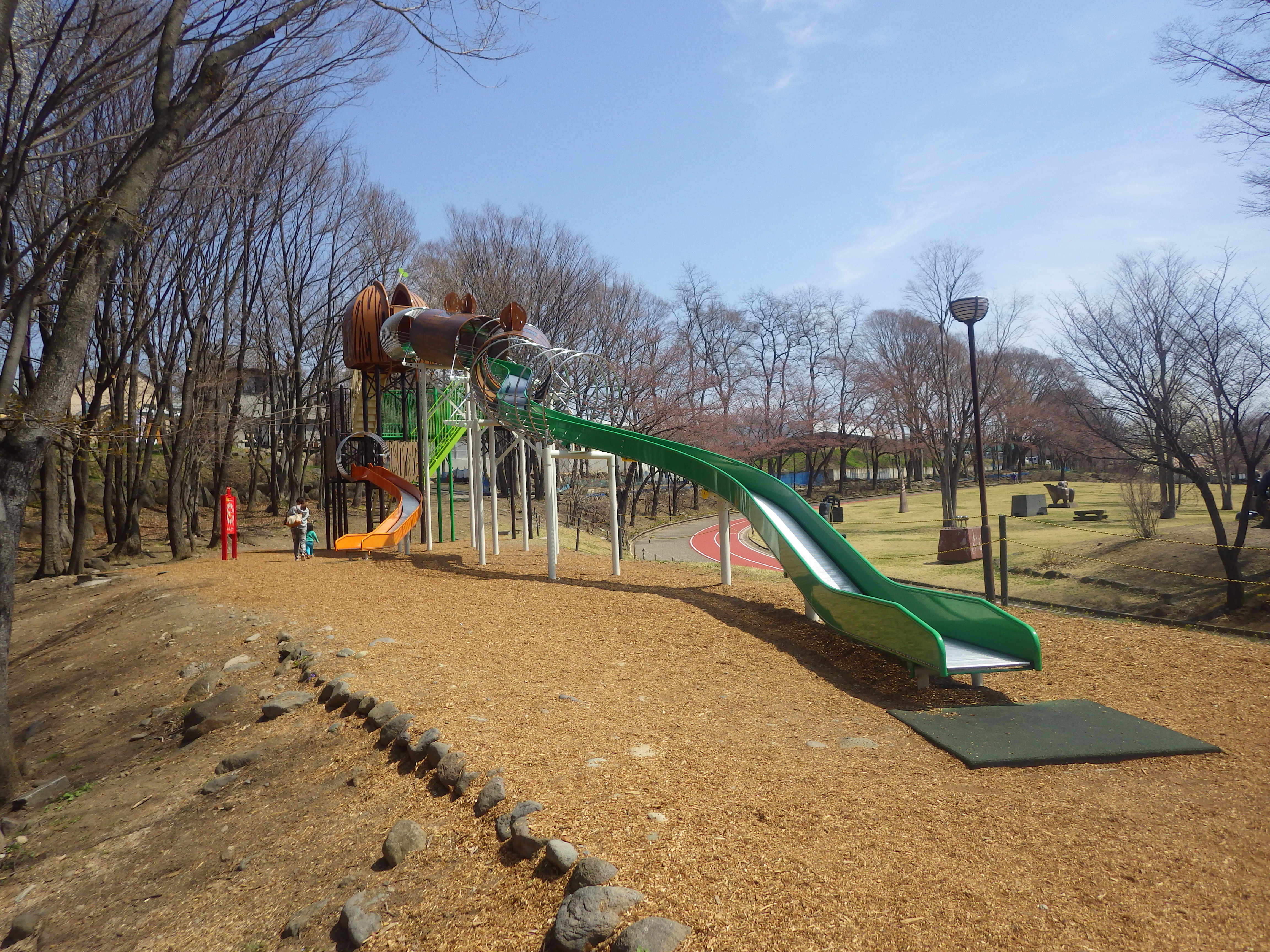 信州,上田,東御,サポートベンチ,観客席,ジャングルジム,ブランコ,鉄棒,遊具,公園施設製品,ワールドドリーム ドットコム