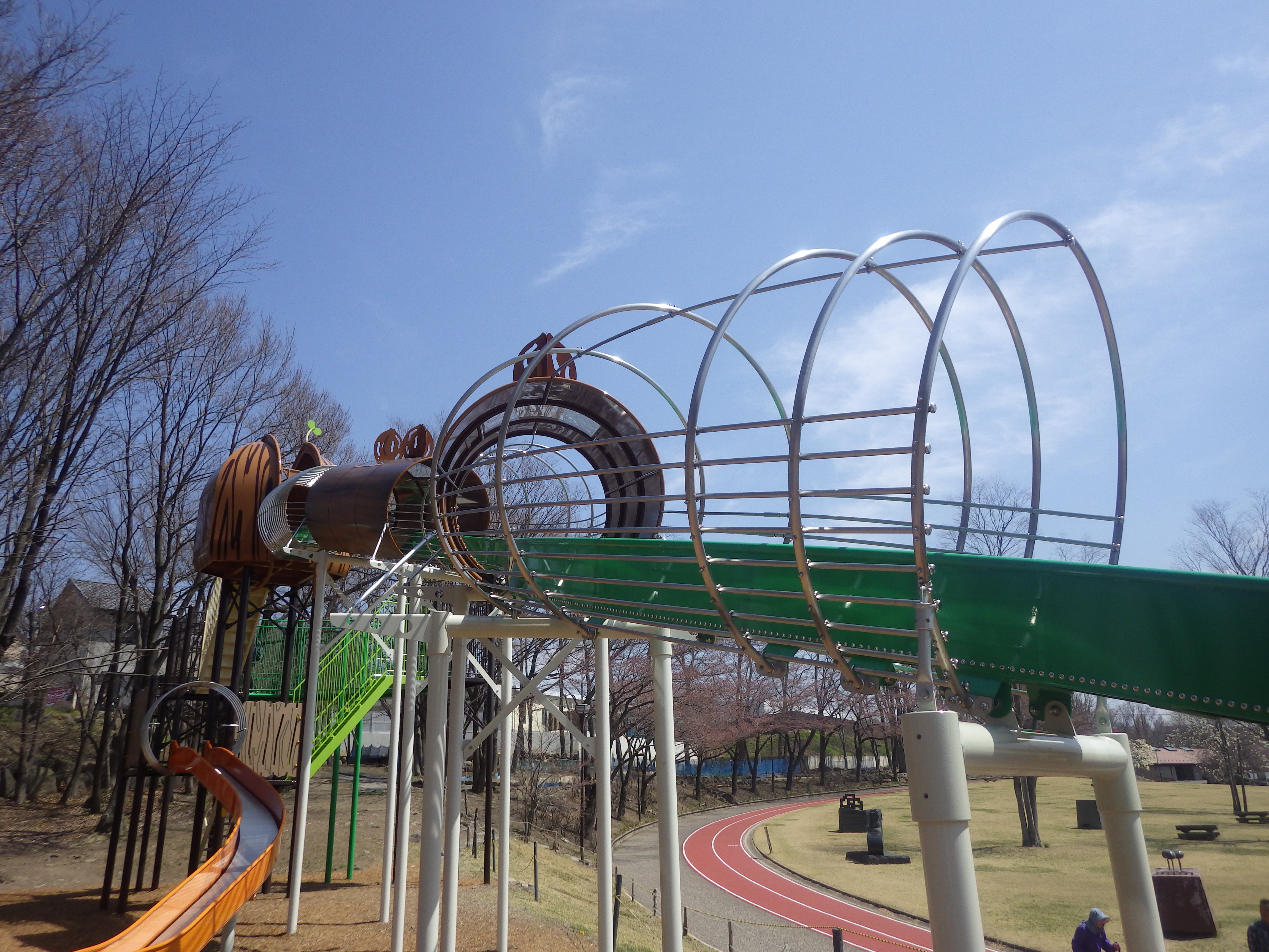 信州,上田,東御,サポートベンチ,観客席,ジャングルジム,ブランコ,鉄棒,遊具,公園施設製品,ワールドドリーム ドットコム