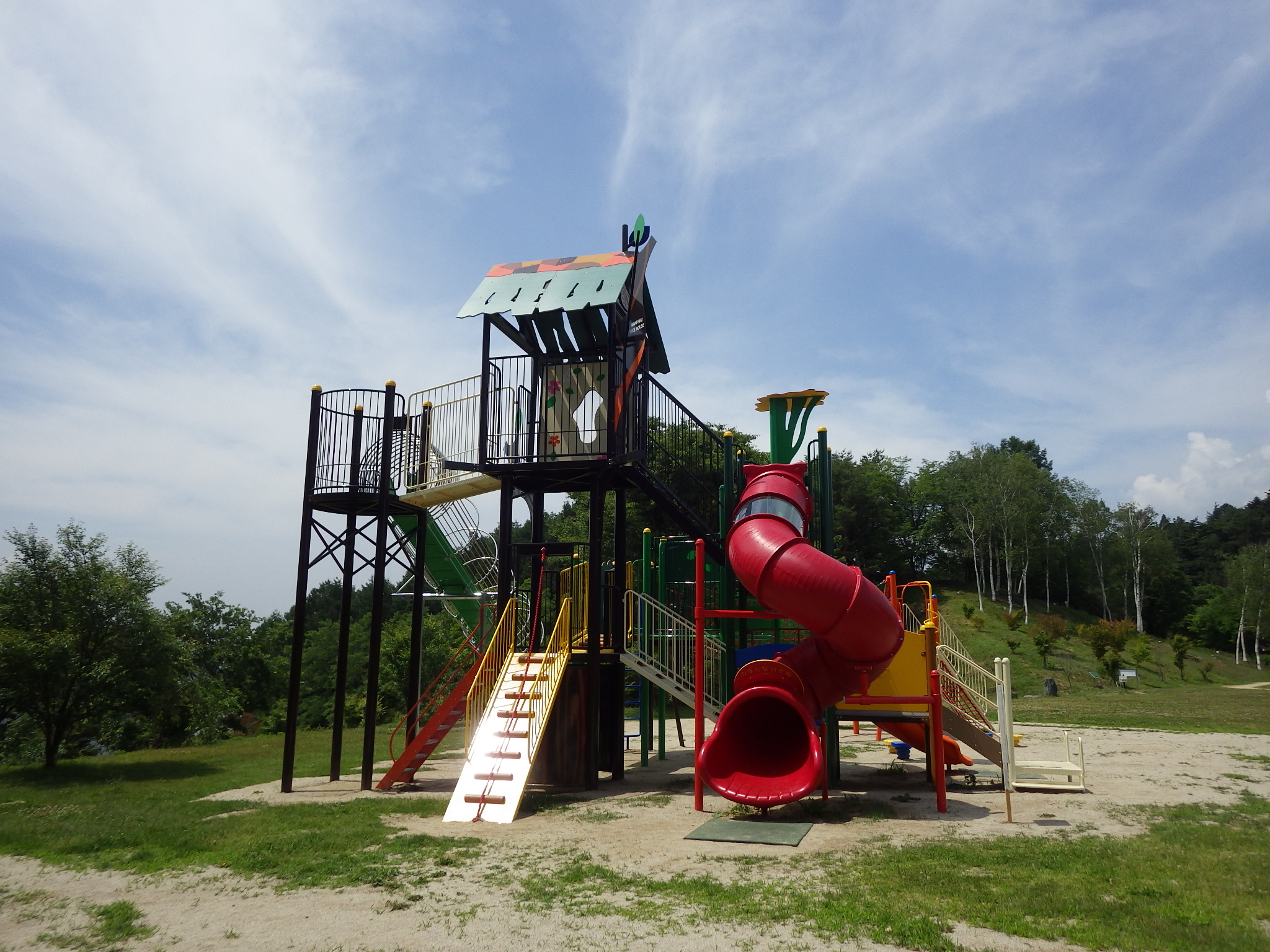 信州,上田,東御,サポートベンチ,観客席,ジャングルジム,ブランコ,鉄棒,遊具,公園施設製品,ワールドドリーム ドットコム