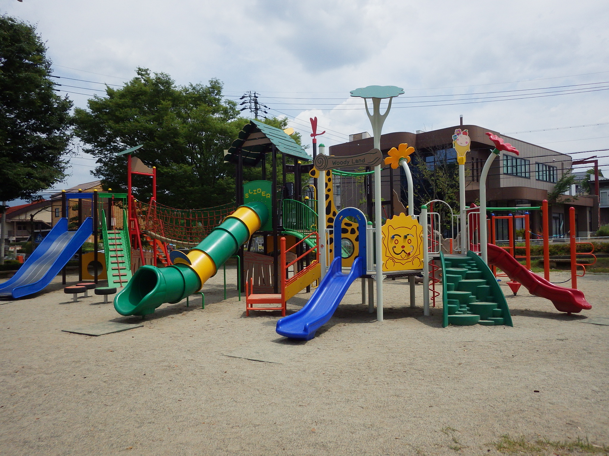 信州,上田,東御,サポートベンチ,観客席,ジャングルジム,ブランコ,鉄棒,遊具,公園施設製品,ワールドドリーム ドットコム