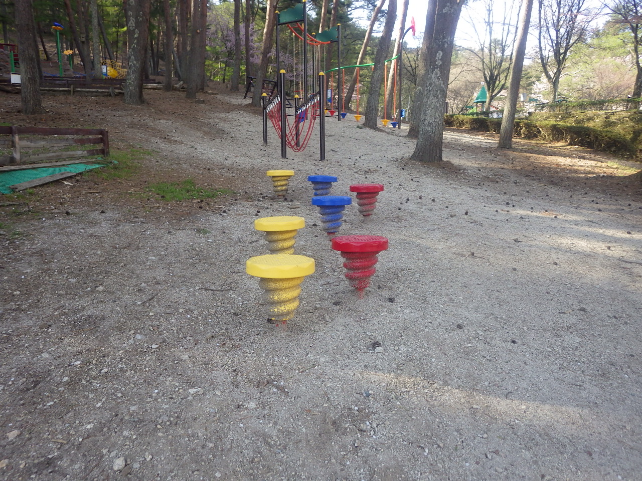 信州,上田,東御,サポートベンチ,観客席,ジャングルジム,ブランコ,鉄棒,遊具,公園施設製品,ワールドドリーム ドットコム