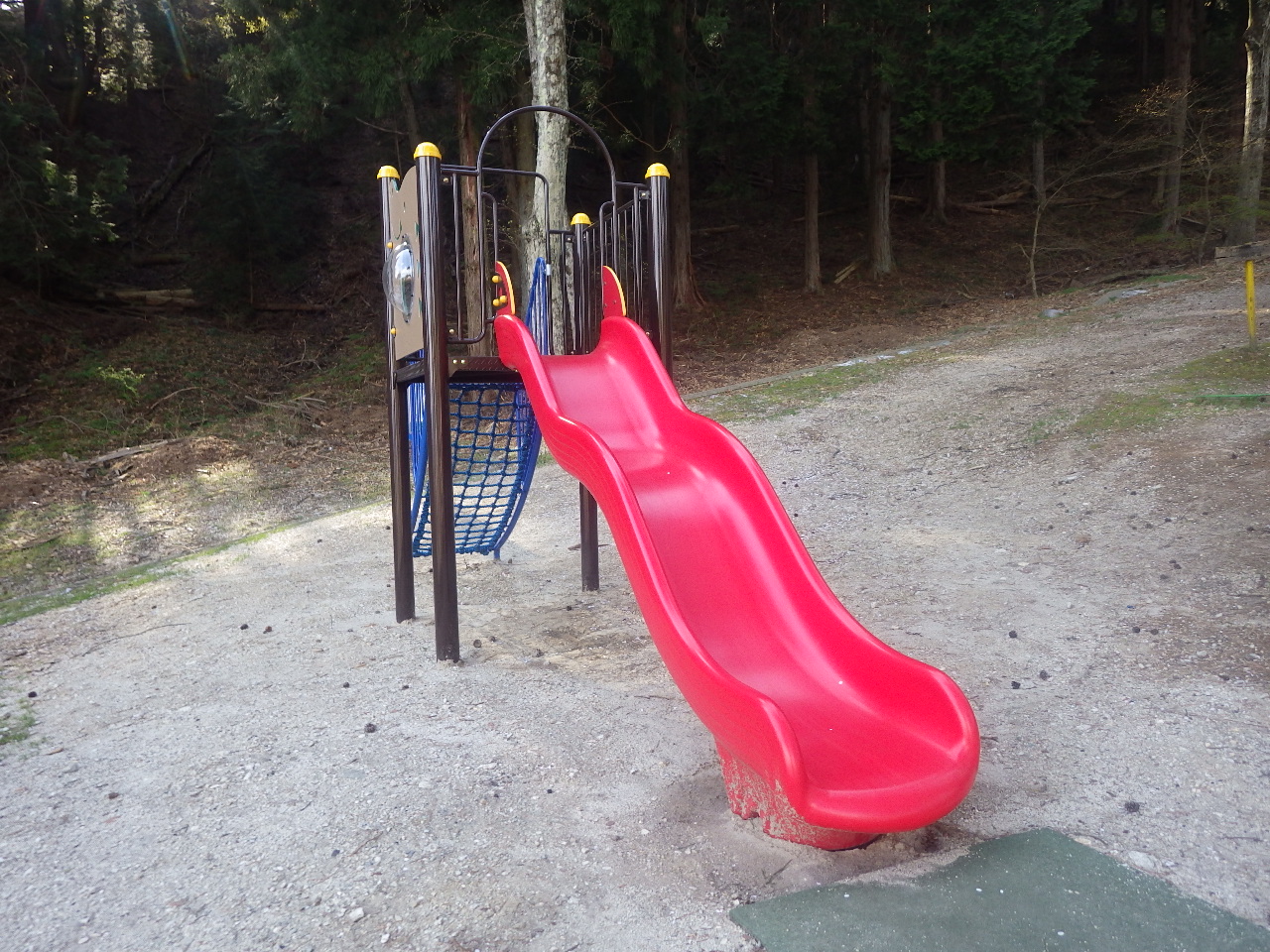 信州,上田,東御,サポートベンチ,観客席,ジャングルジム,ブランコ,鉄棒,遊具,公園施設製品,ワールドドリーム ドットコム